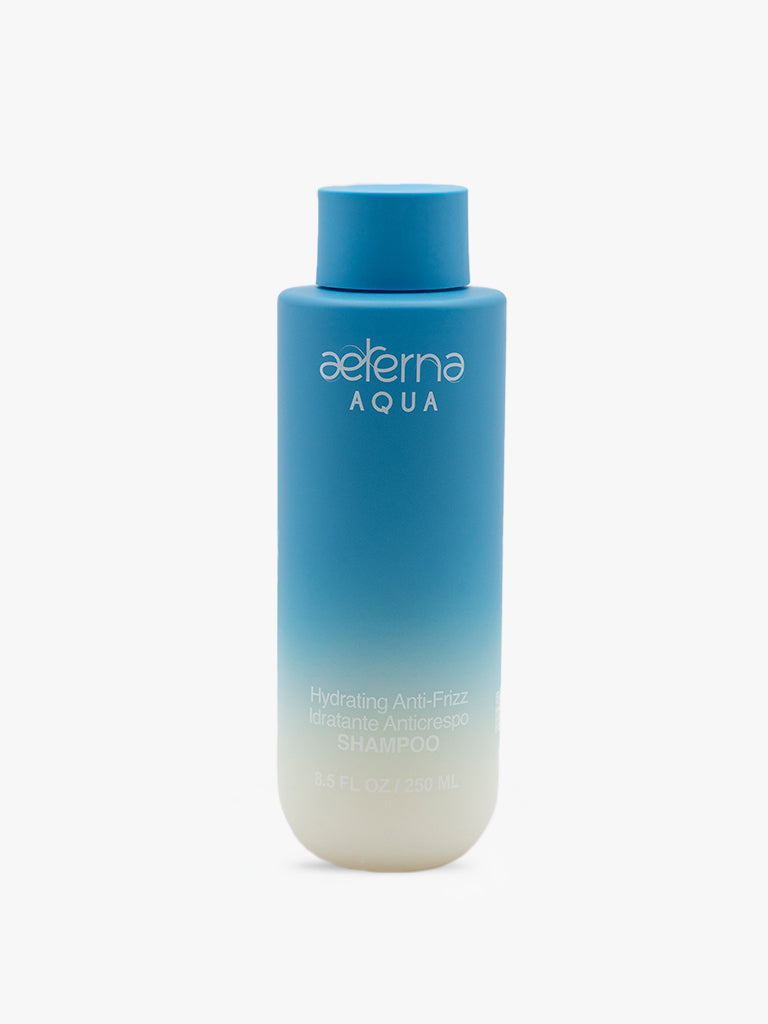 Cylindrical 250 ml shampoo bottle made with natural ingredients, sulfate and paraben-free, moisturizing, made in Italy.